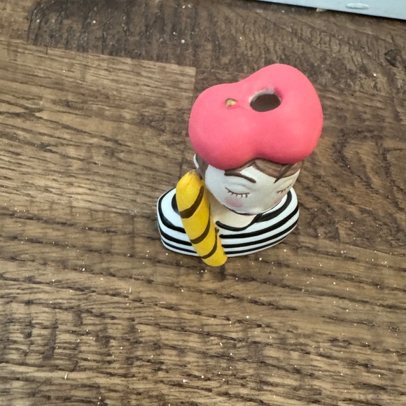 New in Box Glitterville Birthday Cake Topper Candle Holder 2" Pierre Baguette - Picture 6 of 6